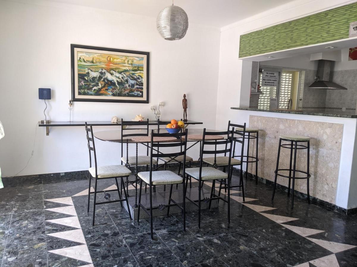 Dolphin House Hostel 法鲁区 外观 照片