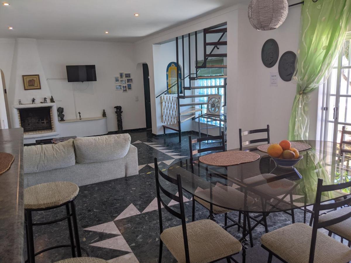 Dolphin House Hostel 法鲁区 外观 照片
